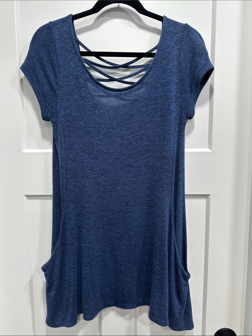 Women’s Navy Blue Crisscross Back Tunic Top - Size Medium